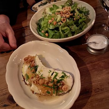 Sotto - Insalata verde, Goat Cheese & Hazelnut Honey - Italian Near Me - Cincinnati, Ohio Sotto - Insalata verde, Goat Cheese & Hazelnut Honey - Italian Near Me - Cincinnati, Ohio