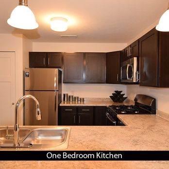 Strathmore Apartment Homes - Strathmore Apartment Homes Kitchen - Apartments Near Me - West Des Moines, Iowa Strathmore Apartment Homes - Strathmore Apartment Homes Kitchen - Apartments Near Me - West Des Moines, Iowa