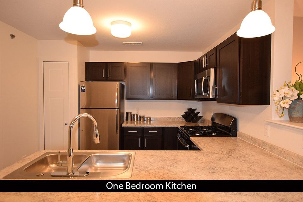 STRATHMORE APARTMENT HOMES Updated October 2024 23 Photos 1260 S