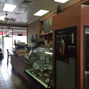 Cafe Lorel - Breakfast & Brunch Near Me - Long Beach, California