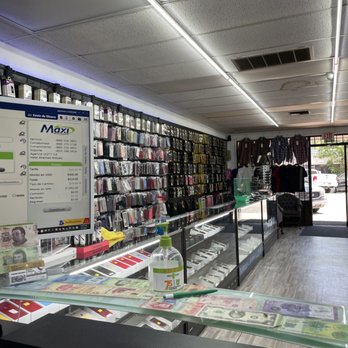 Reina's Mobile - Mobile Phone Repair Near Me - Delano, California