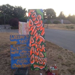 Folsom Paint Park - Paint park's sign saying "Folsom paint park and garden"