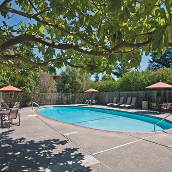 Madera Valley - Apartments Near Me - Corte Madera, California Madera Valley - Apartments Near Me - Corte Madera, California