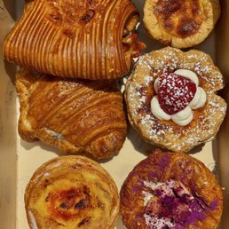 4 Macao Egg Tarts