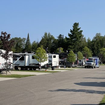 Sun Outdoors Petoskey Bay Harbor - Mobile RV detailing service at the resort - Campgrounds Near Me - Petoskey, Michigan