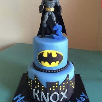 Cake Bash Studio - Bakeries Near Me - Lake Balboa, California