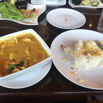 Chillicious Thai - 3. Yellow Curry With chicken :) SO GOOD!!!! - Thai Near Me - Flower Mound, Texas Chillicious Thai - 3. Yellow Curry With chicken :) SO GOOD!!!! - Thai Near Me - Flower Mound, Texas