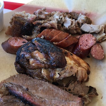 Harmon's Barbecue - Barbeque Near Me - Cibolo, Texas