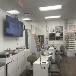 Regal Nails, Salon & Spa