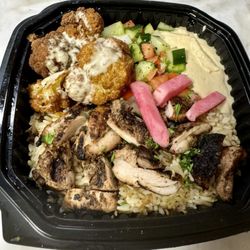 Aladdin's Eatery-North Canton - Genie's combo plate