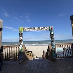 Longboards Oceanfront Grille - Outside deck