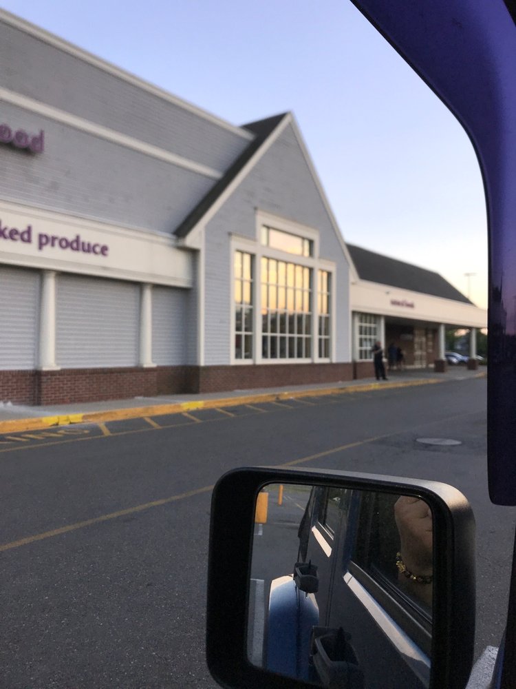 STOP & SHOP 17 Photos & 27 Reviews Grocery 540 Squire Rd, Revere