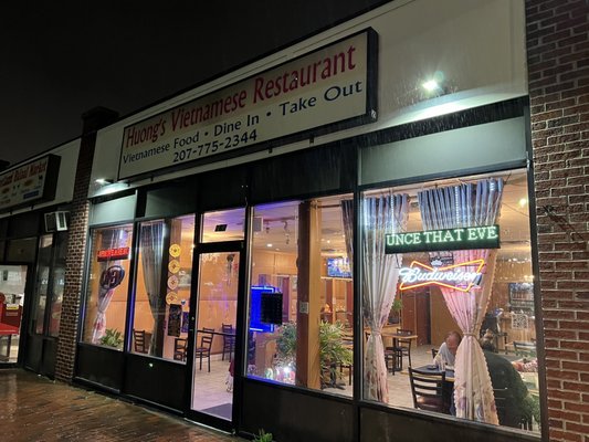 Huong's Vietnamese Restaurant by null