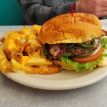 66 Diner - Diamond Back burger - Diners Near Me - Albuquerque, New Mexico
