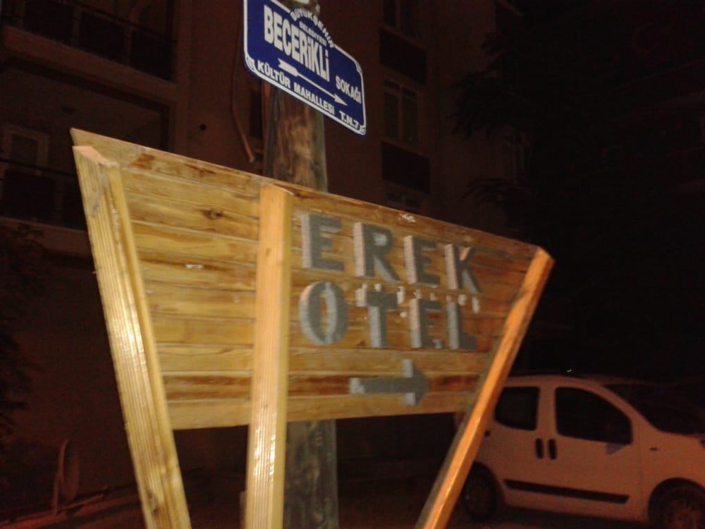 Erek Otel