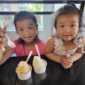 Cafe W Bakery and Desserts - Affrogato and regular soft serve - Cafes Near Me - Flushing, New York Cafe W Bakery and Desserts - Affrogato and regular soft serve - Cafes Near Me - Flushing, New York
