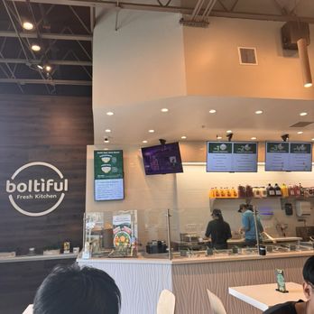 Boltiful Fresh Kitchen - Inside - New American Near Me - San Jose, California