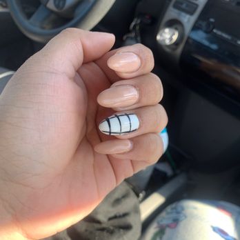 Vie Day Spa - The color was cute! But they didn't last :( - Nail Salons Near Me - Wildomar, California Vie Day Spa - The color was cute! But they didn't last :( - Nail Salons Near Me - Wildomar, California