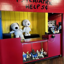 PEANUTS HEADQUARTERS - Updated August 2025 - 130 Photos & 12