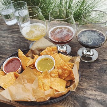 Fieldwork - Beer Bar Near Me - San Mateo, California Fieldwork - Beer Bar Near Me - San Mateo, California