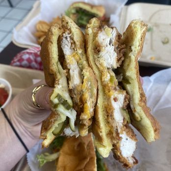 Sand Hill Kitchen - Chicken sandwich - Breakfast & Brunch Near Me - Asheville, North Carolina Sand Hill Kitchen - Chicken sandwich - Breakfast & Brunch Near Me - Asheville, North Carolina