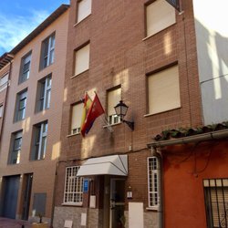 Hostal Cuatro Caños - Front of hotel