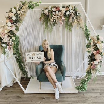 Diana's Bridal - Bridal Near Me - Skokie, Illinois