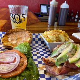 Smoked Chicken Bbq-ranch Burger Smoked Chicken Bbq-ranch Burger