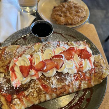 Brekki Brekki - Strawberry Creamcheese crepe - Breakfast & Brunch Near Me - Albuquerque, New Mexico