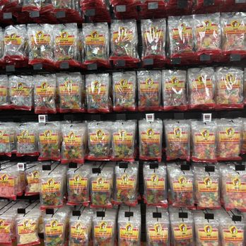 Buc-ee's - Gas Stations Near Me - Giddings, Texas