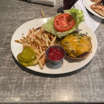 The Grill on Main - Grill Burger - American Near Me - La Quinta, California