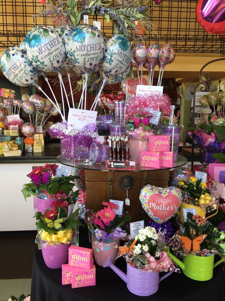 THRIFTY FLORIST Updated September 2024 10 Reviews 29410 5 Mile Rd, Livonia, Michigan