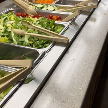 Der Dutchman - Salad bar - Bakeries Near Me - Sarasota, Florida Der Dutchman - Salad bar - Bakeries Near Me - Sarasota, Florida
