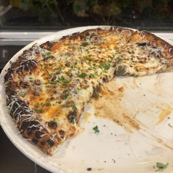 Il Fuoco - Puttanesca - Pizza Near Me - Sonoma, California Il Fuoco - Puttanesca - Pizza Near Me - Sonoma, California