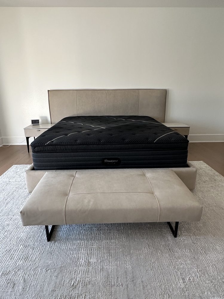 Luxilon Furniture