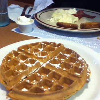 Denny's - Belgian waffle was too dry/overcooked - American Near Me - Centereach, New York