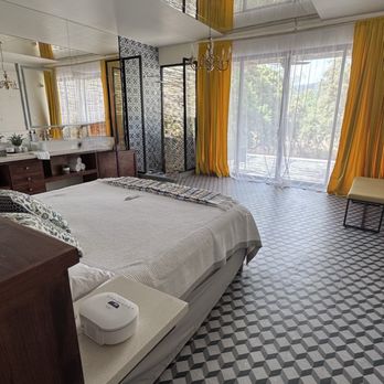 Casa Frida - Inside room bedroom - Wine Tasting Room Near Me - Ensenada, BCN
