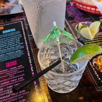 Dona Leti's - Absolut and tonic - Cocktail Bars Near Me - Houston, Texas