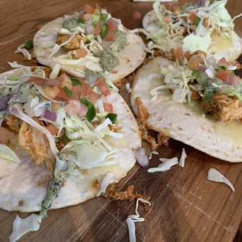 Earls Kitchen + Bar - Los Cabos Chicken Tacos - Cocktail Bars Near Me - Denver, Colorado Earls Kitchen + Bar - Los Cabos Chicken Tacos - Cocktail Bars Near Me - Denver, Colorado