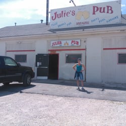 Julies Pub