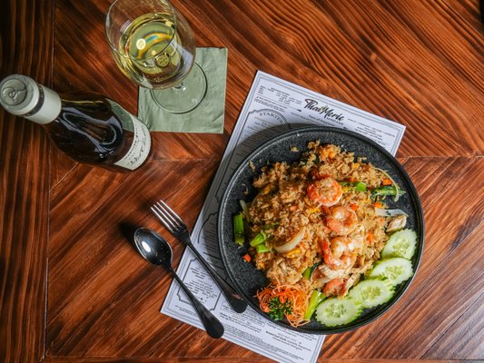 Thai Meric Eatery & Bar by null