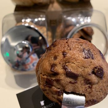 JW Marriott Austin - Chocolate chip cookies at the Concierge Level - don't miss them. - Hotels Near Me - Austin, Texas