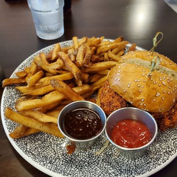 Ten Hands Social Bar & Eatery - Dry rub chicken sandwich. Delicious and spicy - New American Near Me - Indianapolis, Indiana