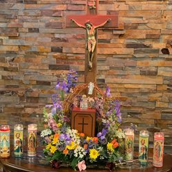 Postoak Florist - Thank you Debbie and Shauna for this beautiful Urn surround! As always, perfection!