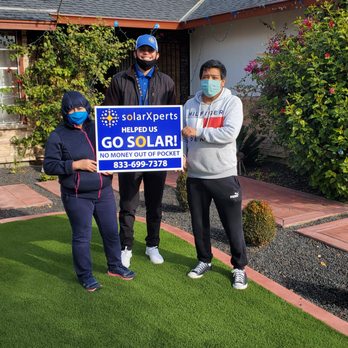 solarXperts - Excited homeowners going solar in Pittsburg CA - Solar Installation Near Me - Concord, California solarXperts - Excited homeowners going solar in Pittsburg CA - Solar Installation Near Me - Concord, California