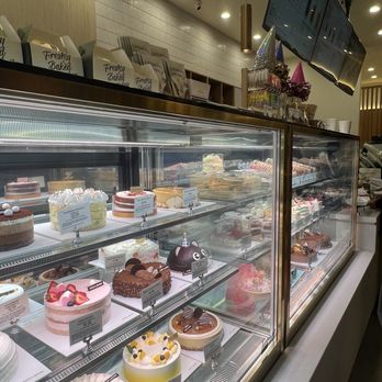 Tous Les Jours - Cakes - Bakeries Near Me - San Jose, California Tous Les Jours - Cakes - Bakeries Near Me - San Jose, California