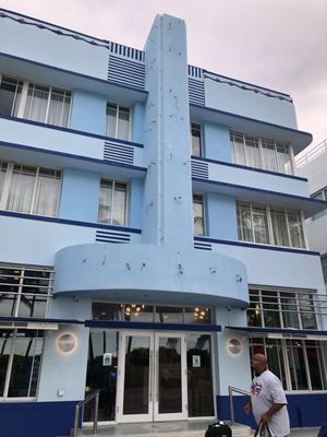 The Colony Hotel by null