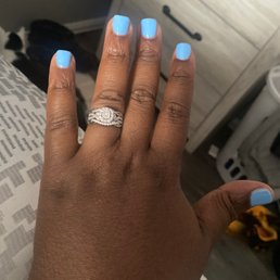 Gel manicure! Gel manicure!