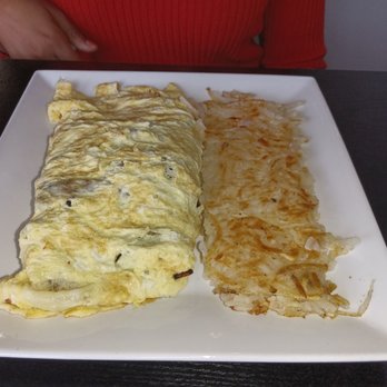Vinny's Brunch - Omelet with meat. Veggies n cheese could not taste cheese - Breakfast & Brunch Near Me - Clinton Township, Michigan Vinny's Brunch - Omelet with meat. Veggies n cheese could not taste cheese - Breakfast & Brunch Near Me - Clinton Township, Michigan