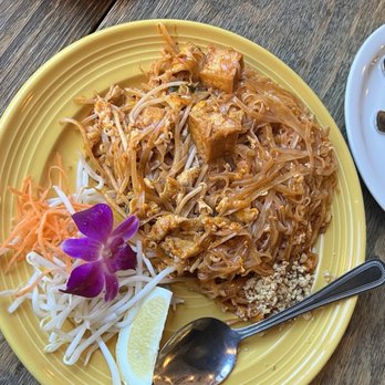 Andaman Thai - Pad Thai with chicken - Thai Near Me - San Ramon, California Andaman Thai - Pad Thai with chicken - Thai Near Me - San Ramon, California